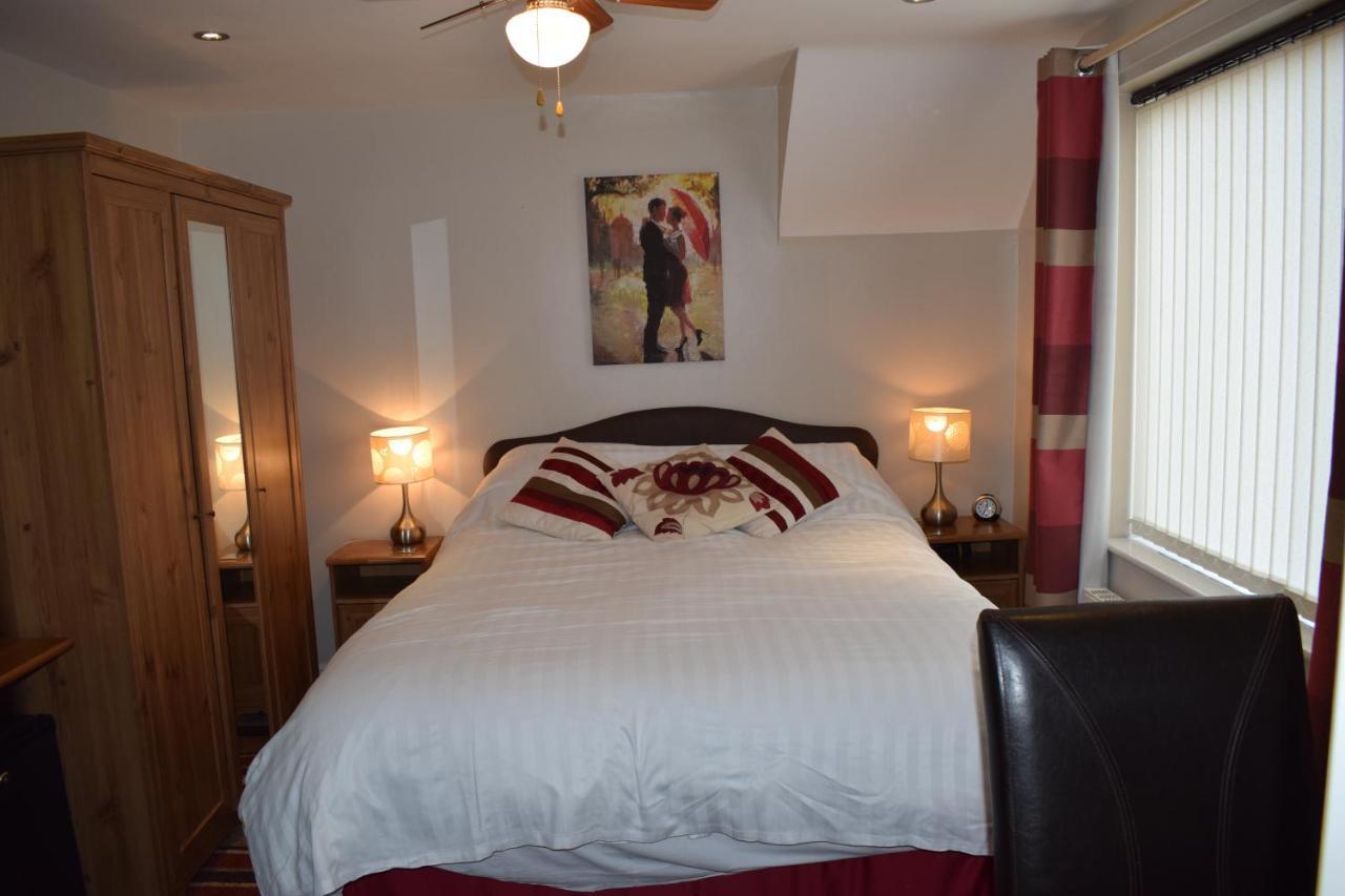 Castle Green Bed And Breakfast Ashbourne  Exterior foto